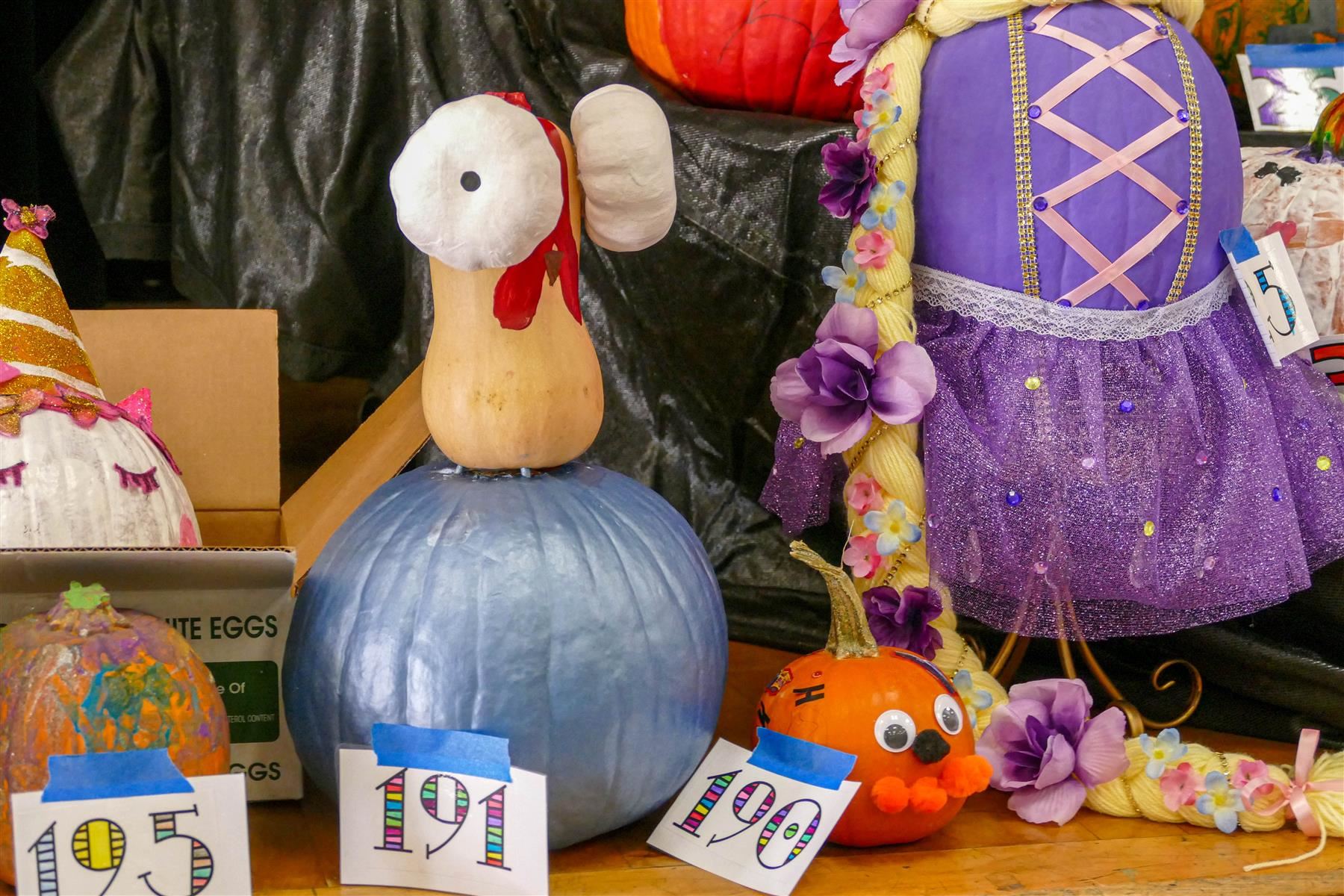 pumpkin decorating contest #3